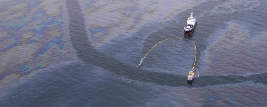 Oil spill photo courtesy of NOAA 